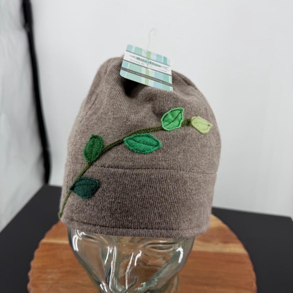 Sardine 100% Recycled Wool Beanie Cap-Unisex. Beige leaf design one size‎